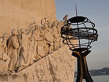 File:Monumento aos Descobrimentos, Lisbon (11569270463).jpg