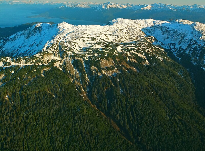File:Mount Robert Barron.jpg