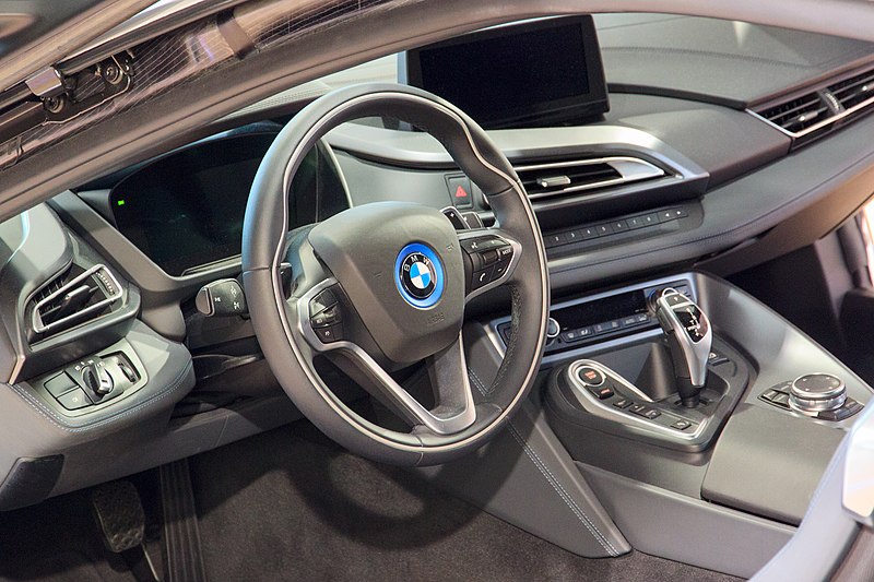 File:Munich-BMW-Welt-i8-Interior.jpg