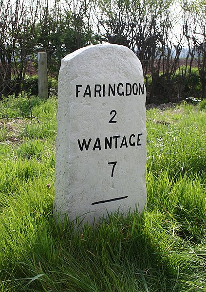 File:Old Milestone by the A417, north of Shellingford (geograph 5622423).jpg