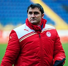 Valverde all'Olympiakos nel 2012.