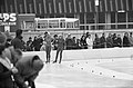 Olympische Winterspelen te Grenoble. Stien Kaiser (links) en Dianne Holum (Veren, Bestanddeelnr 921-0668.jpg
