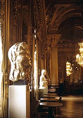 Operans Guldfoajen: The Golden Hall (with a bust of Swedish singer Birgit Nilsson) at the Royal Swedish Opera. Operan 1978 4a.jpg
