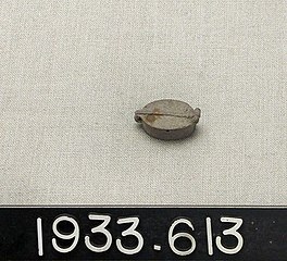 Oval Silver Locket, Yale University Art Gallery, inv. 1933.613