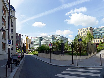 Comment aller à Rue Marguerite Duras en transport en commun - A propos de cet endroit