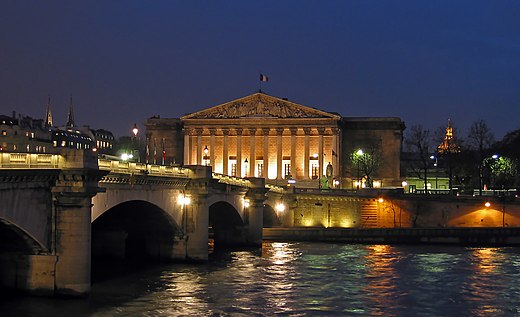 Het Palais Bourbon, zetel van de Nationale Vergadering
