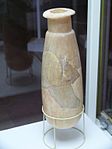 Marmorbehållare för parfym (Museet i Persepolis)