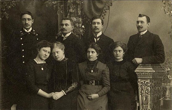 Группа петербургских эстонцев. 1913 год
