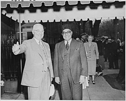 President Truman accompanies Prime Minister Ali Khan in Washington, D.C. Photograph of President Truman and Prime Minister Liaquat Ali Khan of Pakistan in Washington during the Prime... - NARA - 200197.jpg