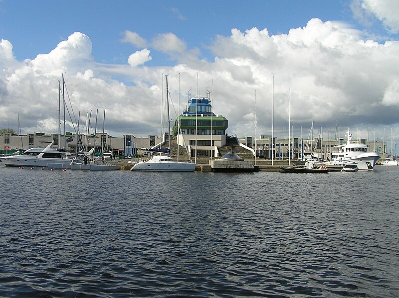 File:Pirita yacht center beentree.jpg