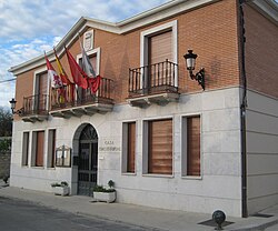 Quintanila de Trigueros Ayuntamiento.jpg