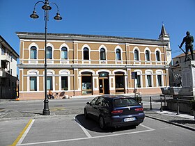 Rosolina Municipal House.jpg