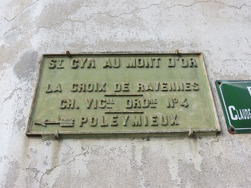 File:Saint-Cyr-au-Mont-d'Or - Plaque de cocher Croix de Ravennes (août 2019).jpg