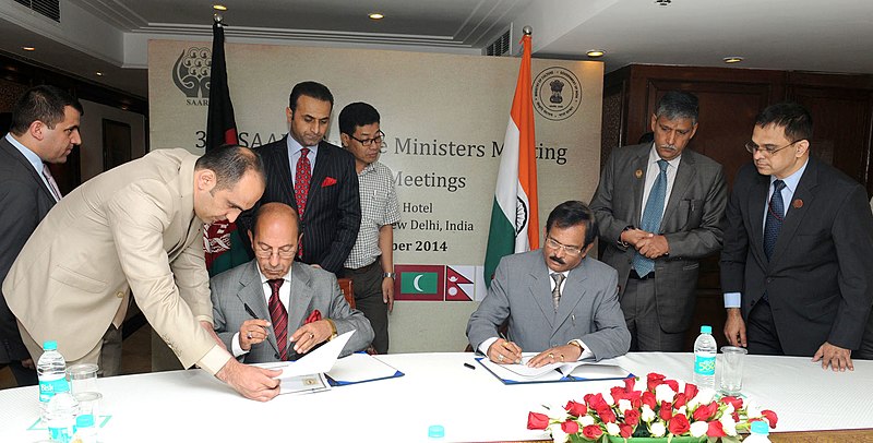 File:Shripad Yesso Naik and the Culture Minister of Afghanistan, Dr. Raheem signing an MoU between the National Archives of India and the National Archives of Afghanistan for improved records management practices.jpg