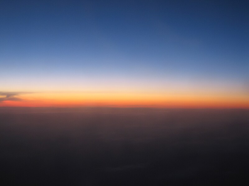 File:Sonnenaufgang auf 3000m höhe 034.jpg