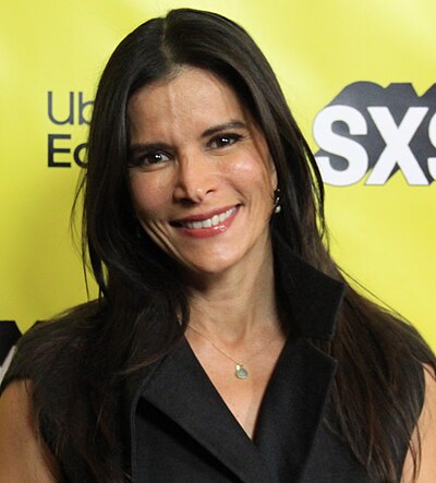 Patricia Velasquez Net Worth, Biography, Age and more