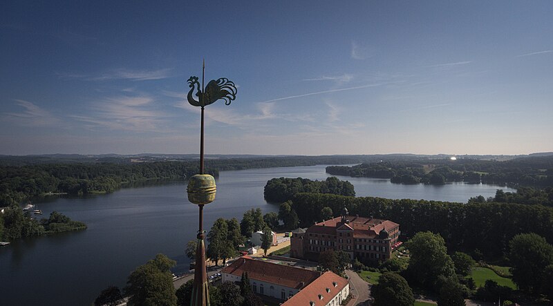 File:St.Michaelis-Eutin-Wetterhahn.jpg