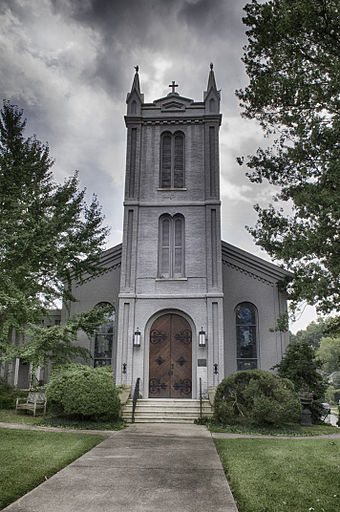 St. Peter's Episcopal Church Columbia Tennessee.jpg