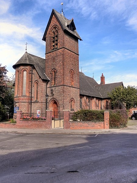 File:St James' Church, Gatley.jpg