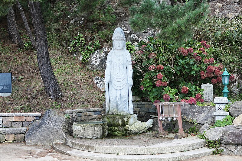 File:Statue of bodhisattva at Naksansa 03.jpg