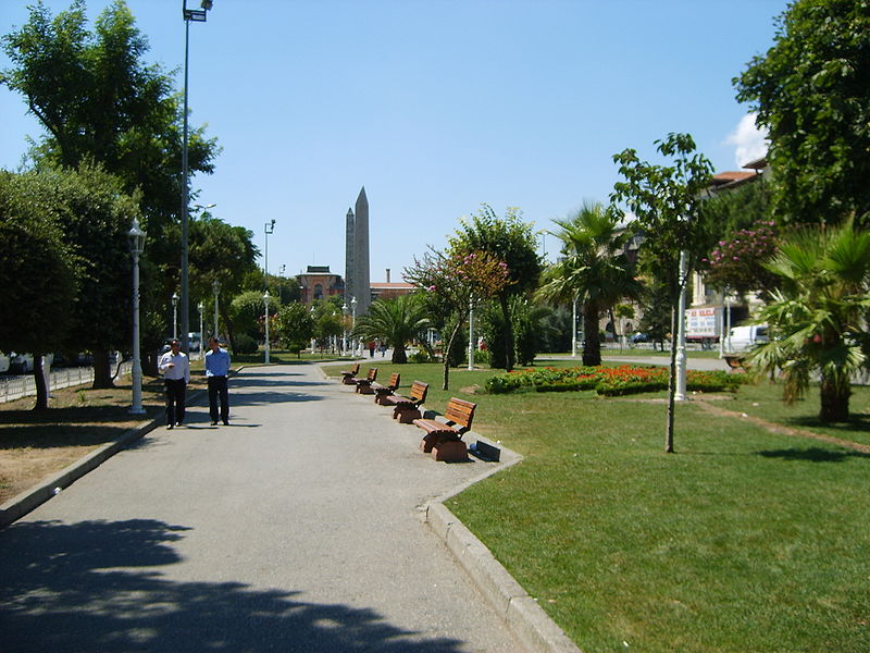 File:SultanahmetMeydanı1.jpg