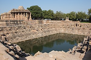 Modhera Temple De Sūrya: Histoire, Architecture, Divers