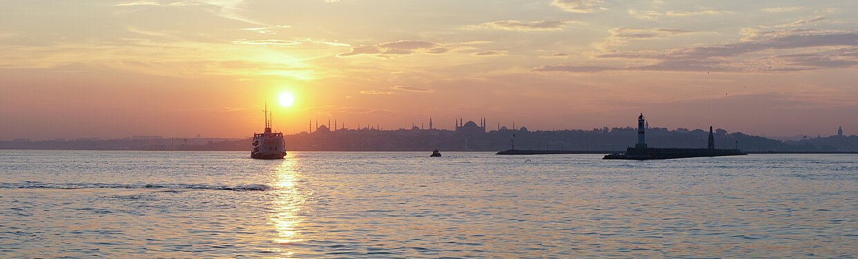 Sunset over Istanbul as viewed from Kadıköy