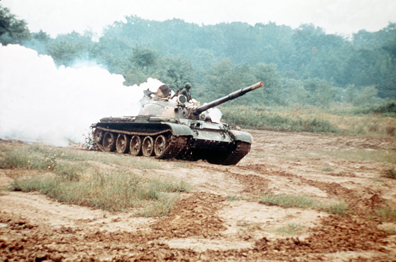 File:T-62 smokescreen.JPEG