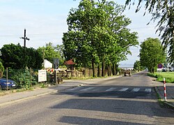 Straße von Topolowa Village, Polen