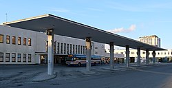 Tampereen linja-autoasema. Kuva vuodelta 2021.