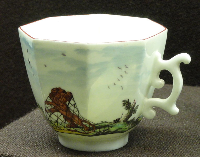 File:Tea cup with Aesop's Fable of the Lion & the Mouse & the Fox & the Grapes, c. 1752-1755, Chelsea, glassy soft-paste porcelain, overglaze enamels - Gardiner Museum, Toronto - DSC00848.JPG