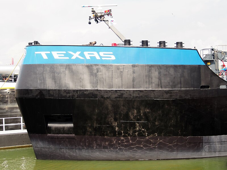 File:Texas (ship, 2004) ENI 6004033 Port of Rotterdam pic1.JPG