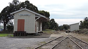 The Summit railway station, 2015 03.JPG