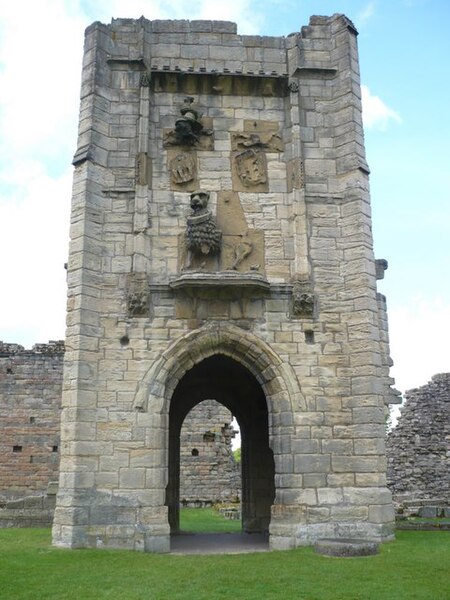 File:The lion gate, Warkworth Castle - geograph.org.uk - 1321488.jpg