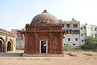 16th-century Tomb of Sufi saint Sheikh Yusuf Qattal near Khirkee. Tomb of Usuf-Quttal 4.jpg