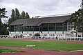 Tribune du stade Hélitas.