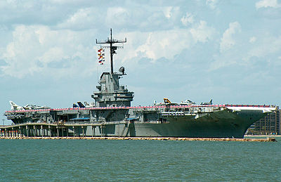 Cv 16. Лексингтон cv16 авианосец. USS Lexington CV-16. Музей авианосец Лексингтон. Музей-авианосец USS Lexington.