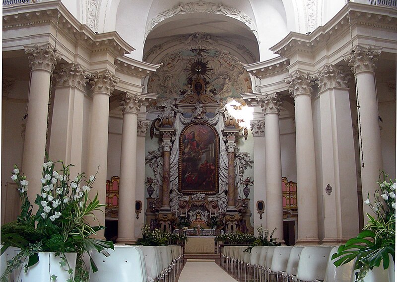 File:VicenzaSMariaAraceliInterno.jpg