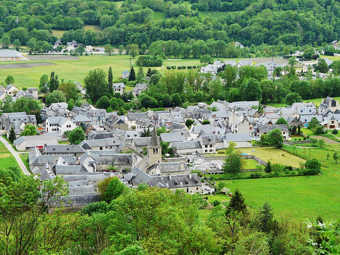 File:Vielle-Aure village (3).JPG