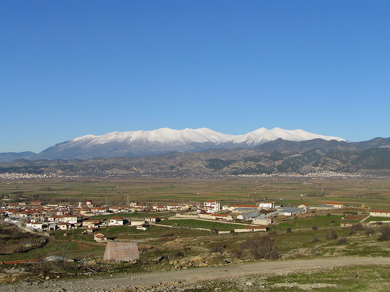 صورة:View on Olymbos Mountain with Elassona and Tsaritsani, Greece.jpg