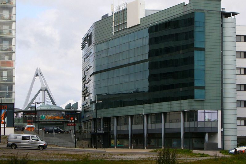 File:Vuosaari Columbus 010908.jpg