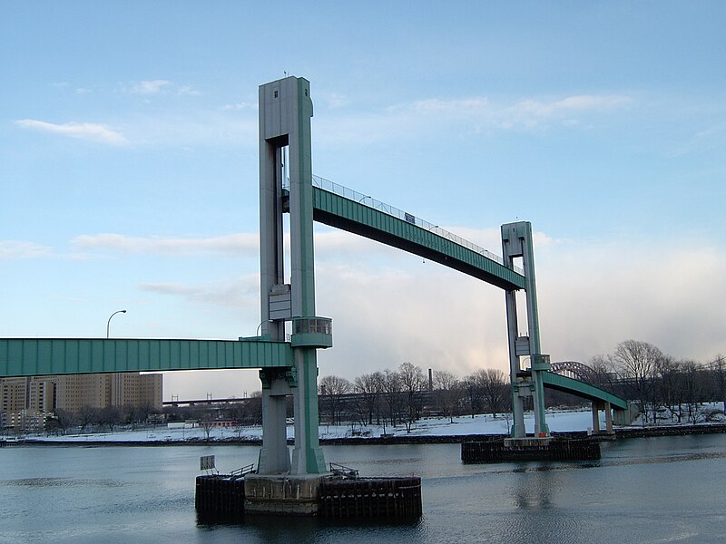 File:Ward's Island Bridge, New York City.JPG