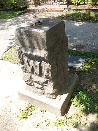 Stone Webber House stone (Houston, Texas).JPG