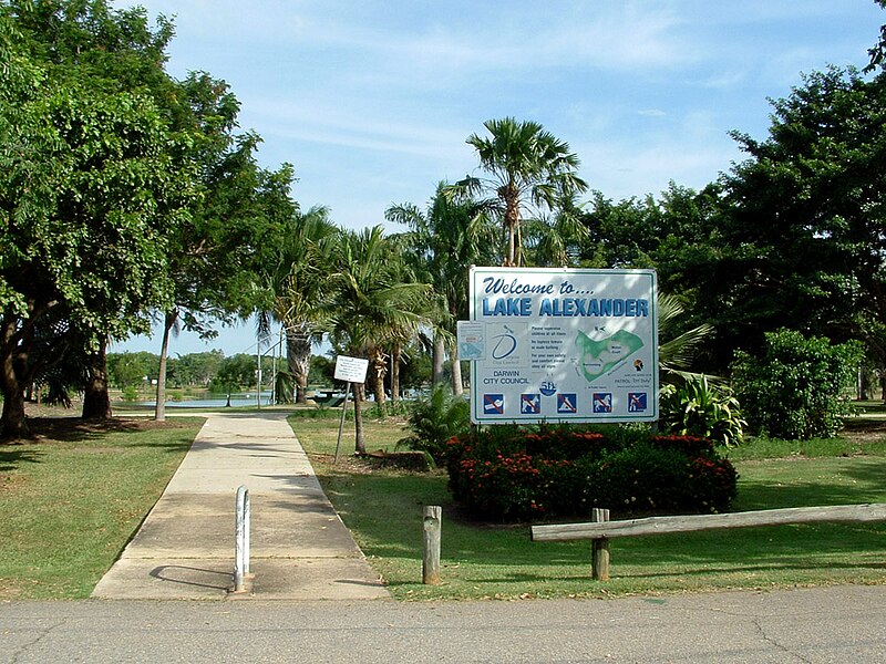 File:Welcome Lake Alexander.jpg