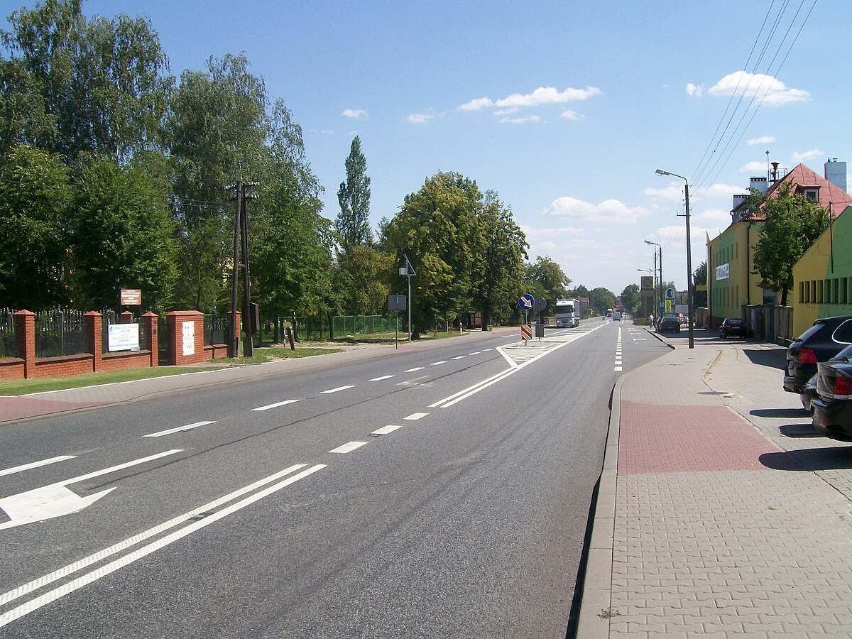 Город Велюнь Польша. Wielun Польша. Юровец город. Польша, город Велюнь фото.