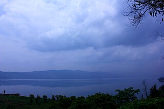 <span class="mw-page-title-main">Yangzong Lake</span> Lake in Yunnan, China