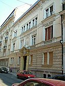 One of the district's three Zichy Palaces (Gyula Kauser, 1899), Szentkirályi utca 16 ). Built for a member of Count Nándor Zichy's family. Today an apartment building.