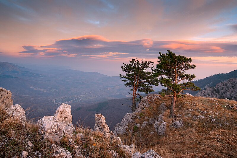 File:Червоний захід сонця у Кримському природному заповіднику.jpg