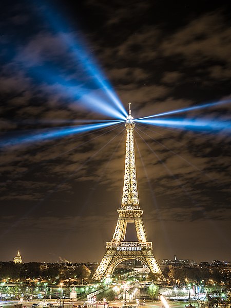 File:-COP21 - Human Energy à la Tour Eiffel à Paris - -climatechange (22946002563).jpg