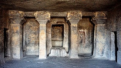 056 Cave 17, Interior (33811671682).jpg